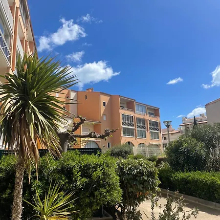 F2 Climatise Antinea Piscine Richelieu Cap אגדה
